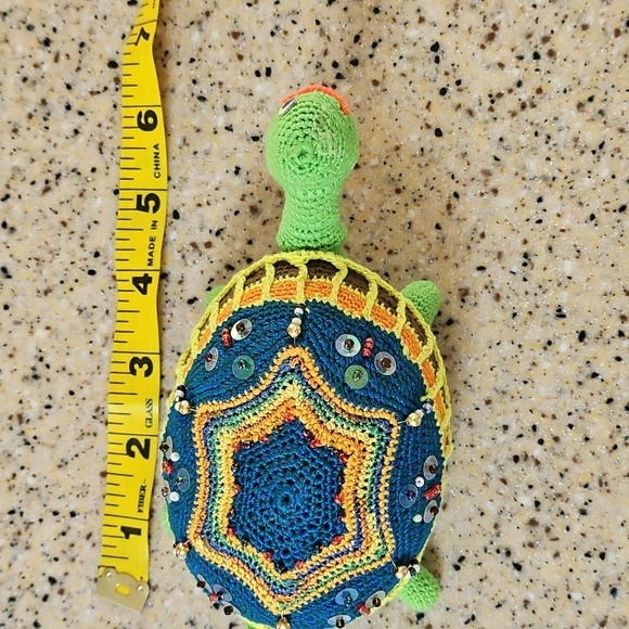 Turtle Pin cushion - Flawed - Missing Eyeball - Picture 7 of 7